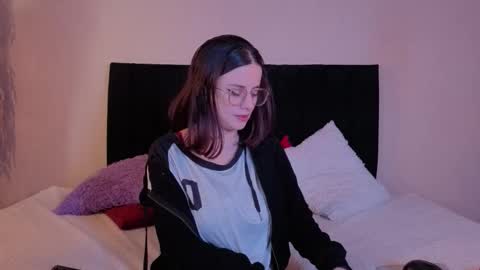 kassandra james online show from 17, 1, 2026