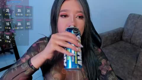 Snapshot of kat_apple chatting on 11, 4, 2026 Alicia online show from 11, 4, 2026