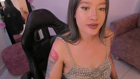 Snapshot of kat_apple chatting on 18, 4, 2026 Alicia online show from 18, 4, 2026