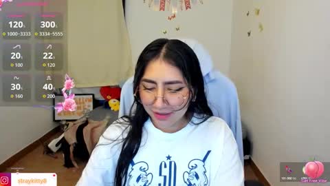 Snapshot of kat_ly_chan chatting on 16, 10, 2025 Kat       online show from 16, 10, 2025