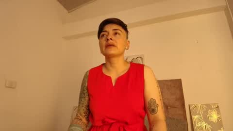 Snapshot of kat_paradisse chatting on 25, 3, 2026 kat paradisse online show from 25, 3, 2026
