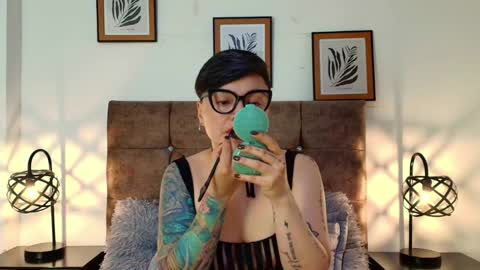 Snapshot of kat_paradisse chatting on 23, 4, 2026 kat paradisse online show from 23, 4, 2026