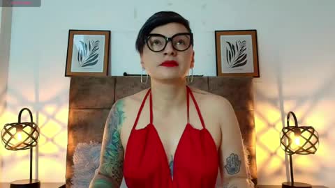 Snapshot of kat_paradisse chatting on 8, 6, 2026 kat paradisse online show from 8, 6, 2026