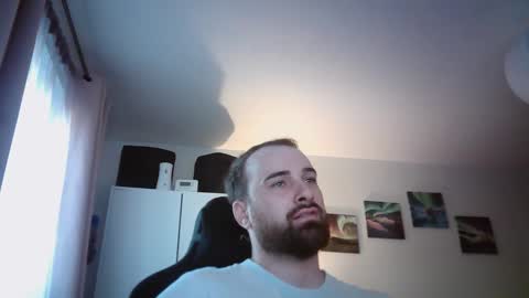 Snapshot of katakuna007 chatting on 8, 4, 2026 Katakuna online show from 8, 4, 2026