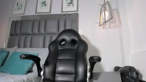 Snapshot of kataleya_west chatting on 16, 5, 2026 kataleya_west online show from 16, 5, 2026