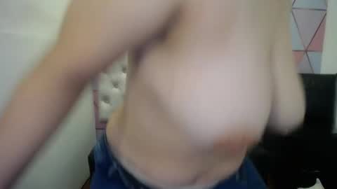 Snapshot of katalina_santana25 chatting on 12, 4, 2026 katalina santana25 online show from 12, 4, 2026