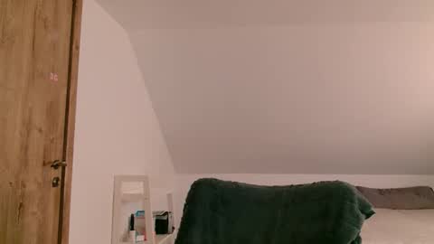 Katalleya online show from 14, 4, 2026