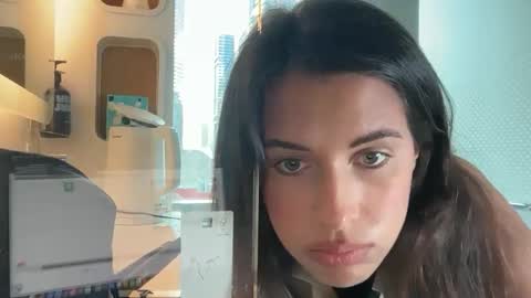 Snapshot of katarasimon chatting on 31, 10, 2025 katarasimon online show from 31, 10, 2025