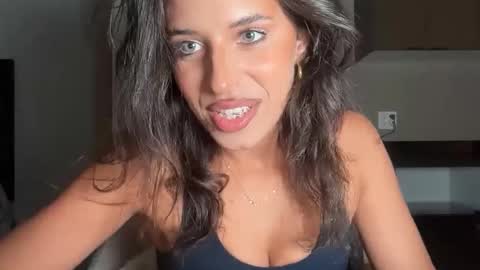 Snapshot of katarasimon chatting on 18, 11, 2025 katarasimon online show from 18, 11, 2025