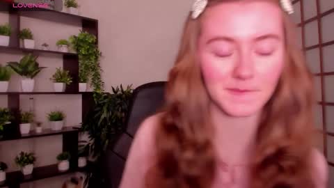 Snapshot of kate_cuddle chatting on 22, 12, 2025 Kate online show from 22, 12, 2025