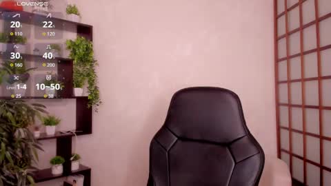 Snapshot of kate_cuddle chatting on 9, 4, 2026 Kate online show from 9, 4, 2026