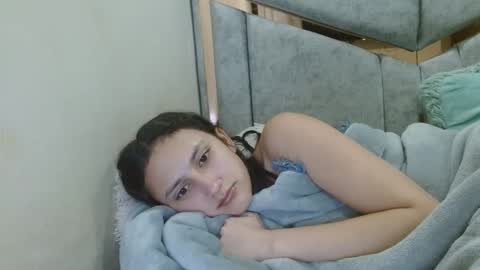 Snapshot of kate_davies chatting on 30, 10, 2025 kate online show from 30, 10, 2025