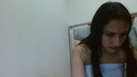 Snapshot of kate_davies chatting on 25, 11, 2025 kate online show from 25, 11, 2025