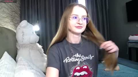 Snapshot of kate_jonson chatting on 3, 7, 2026 .Be kind and gentle with me and I will do my best for you. online show from 3, 7, 2026