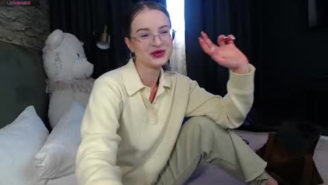 Snapshot of kate_jonson chatting on 8, 7, 2026 .Be kind and gentle with me and I will do my best for you. online show from 8, 7, 2026