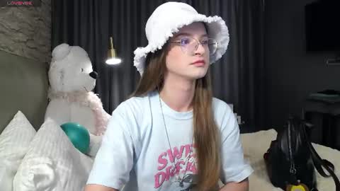 Snapshot of kate_jonson chatting on 3, 8, 2026 .Be kind and gentle with me and I will do my best for you. online show from 3, 8, 2026