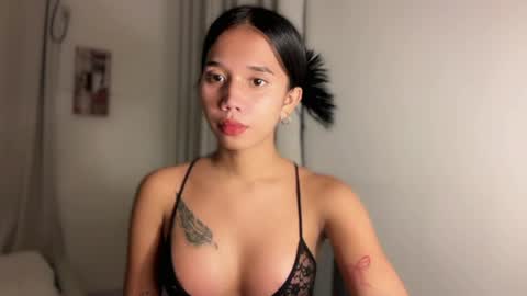 Snapshot of kate_kai chatting on 1, 4, 2026 Trixie 31 online show from 1, 4, 2026