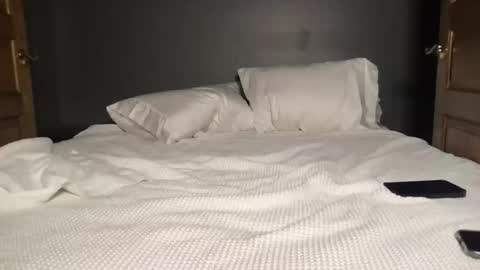 Snapshot of kate_legendofficial chatting on 23, 10, 2025 Kate Legend online show from 23, 10, 2025