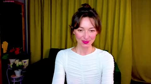 Snapshot of kate_millersi chatting on 17, 4, 2026 Kare online show from 17, 4, 2026