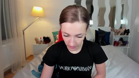 Snapshot of kate_redgar chatting on 2, 2, 2025 kate_redgar online show from 2, 2, 2025