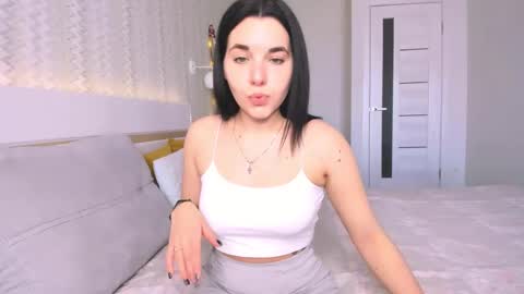 Snapshot of kate_ree_ chatting on 17, 2, 2025 KATE online show from 17, 2, 2025