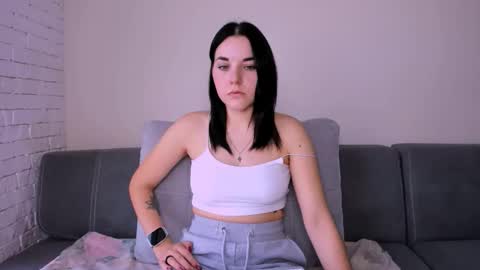 Snapshot of kate_ree_ chatting on 12, 10, 2025 KATE online show from 12, 10, 2025