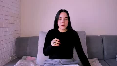 Snapshot of kate_ree_ chatting on 14, 10, 2025 KATE online show from 14, 10, 2025