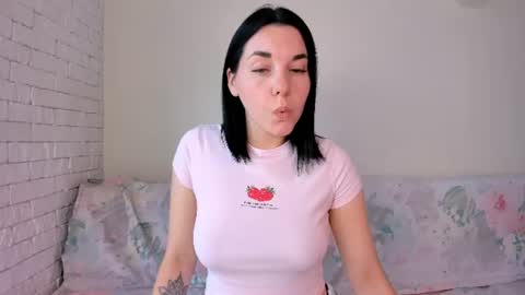 Snapshot of kate_ree_ chatting on 29, 6, 2026 KATE online show from 29, 6, 2026