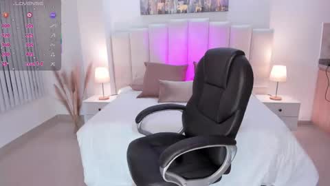 Snapshot of kate_rous chatting on 8, 10, 2025 kate_rous online show from 8, 10, 2025