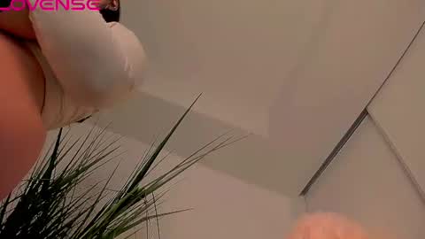 Snapshot of katee_bloss chatting on 28, 7, 2026 Nice to meet you online show from 28, 7, 2026