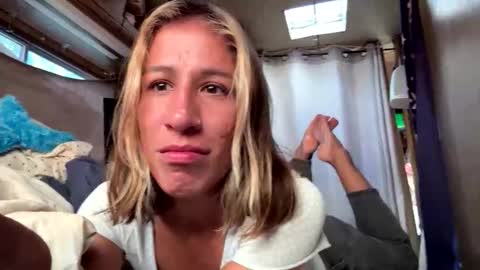 Katelin online show from 30, 10, 2025