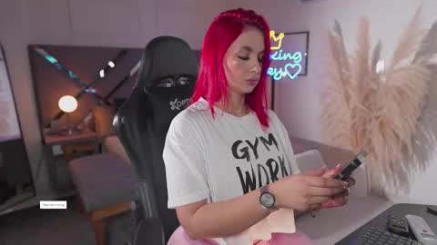  Kate Owens  online show from 12, 11, 2025