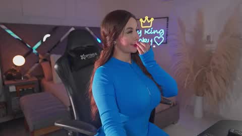  Kate Owens  online show from 19, 11, 2025