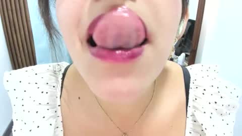 Snapshot of katerinamilf_ chatting on 16, 4, 2026 kata online show from 16, 4, 2026