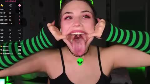 Snapshot of katerinchik chatting on 4, 8, 2026 Katerinchik online show from 4, 8, 2026