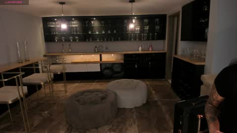 Snapshot of katesunder chatting on 15, 4, 2026 K A T E online show from 15, 4, 2026