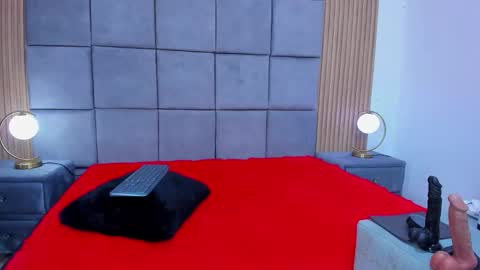 kate Tompson online show from 23, 2, 2026