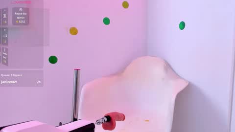 katey Curvy01 online show from 18, 12, 2024