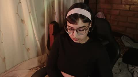 Snapshot of kathaline_markle chatting on 7, 4, 2026 Katha or Cintya online show from 7, 4, 2026