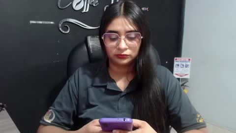 Snapshot of kathe0v chatting on 2, 5, 2026 Call me Lau online show from 2, 5, 2026