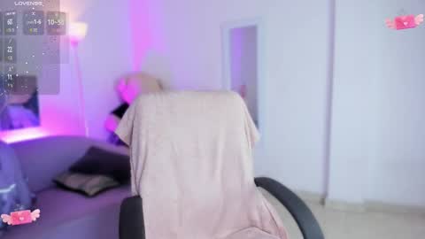 Snapshot of kathe_littlee chatting on 4, 12, 2025 kathe_littlee online show from 4, 12, 2025