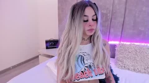 Snapshot of kathegomez_ chatting on 21, 12, 2024 KatheGomez online show from 21, 12, 2024