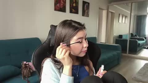 Snapshot of katheleenschraub chatting on 29, 6, 2026 Elle online show from 29, 6, 2026