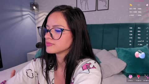 Snapshot of katherin_smith_ chatting on 6, 12, 2024 kathe online show from 6, 12, 2024