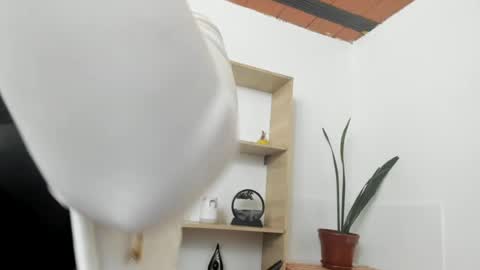 katherine_blair online show from 15, 7, 2026