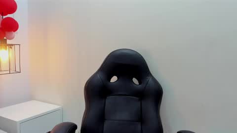 Snapshot of kathy_naughty1 chatting on 19, 2, 2025 Khaty online show from 19, 2, 2025