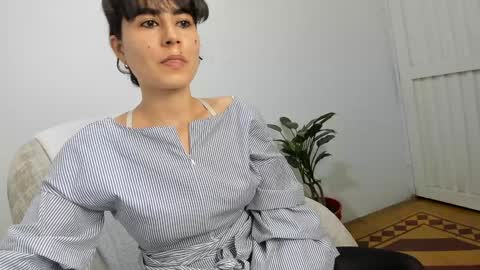 Snapshot of katia_12_ chatting on 7, 1, 2025 katia_12_ online show from 7, 1, 2025