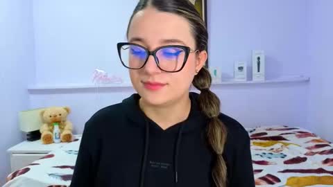 Khaterine online show from 3, 11, 2025