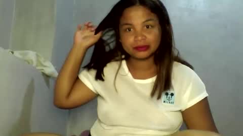 Snapshot of katibeauty00 chatting on 17, 4, 2026 katibeauty00 online show from 17, 4, 2026