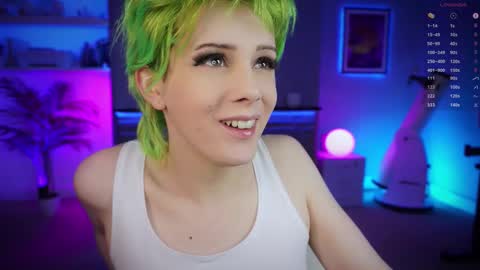 Snapshot of katie_cutie_ts chatting on 16, 10, 2025 Katie online show from 16, 10, 2025